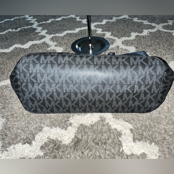 MK tote bag - Picture 4 of 6